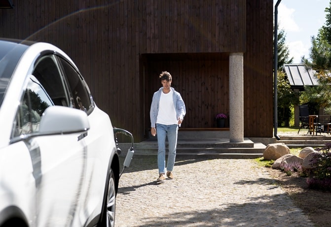 Les différentes solutions pour recharger un véhicule électrique à domicile