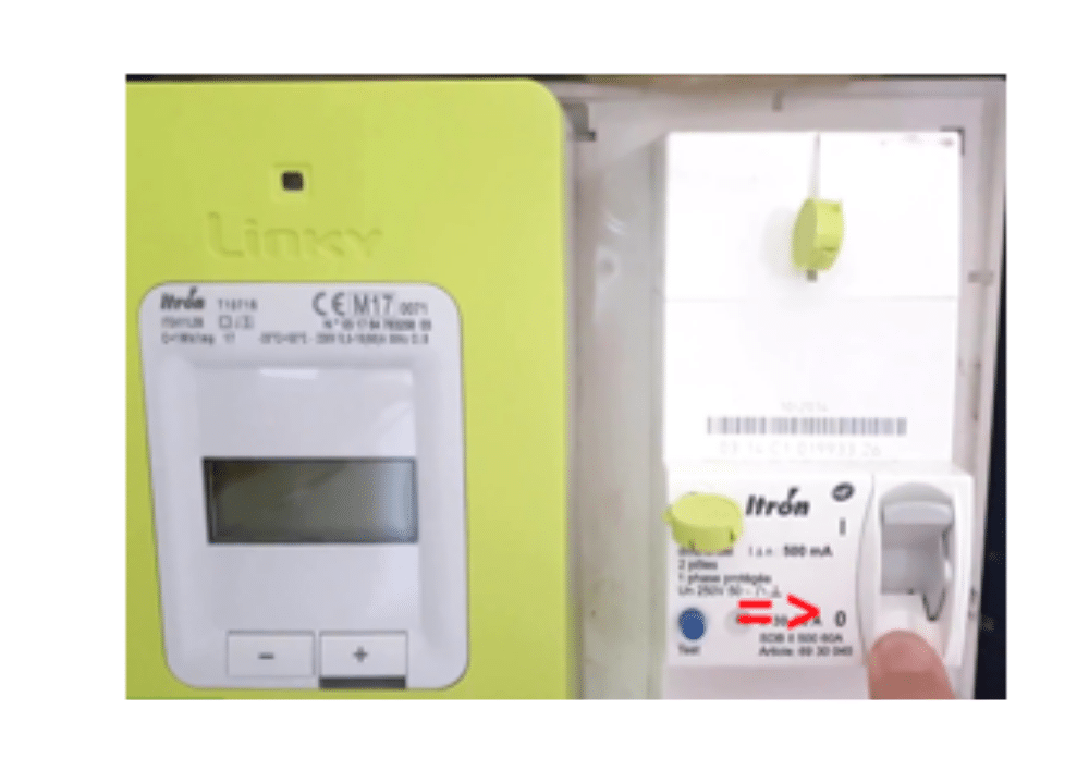 Étape 1 : couper l’alimentation électrique avant l’installation
